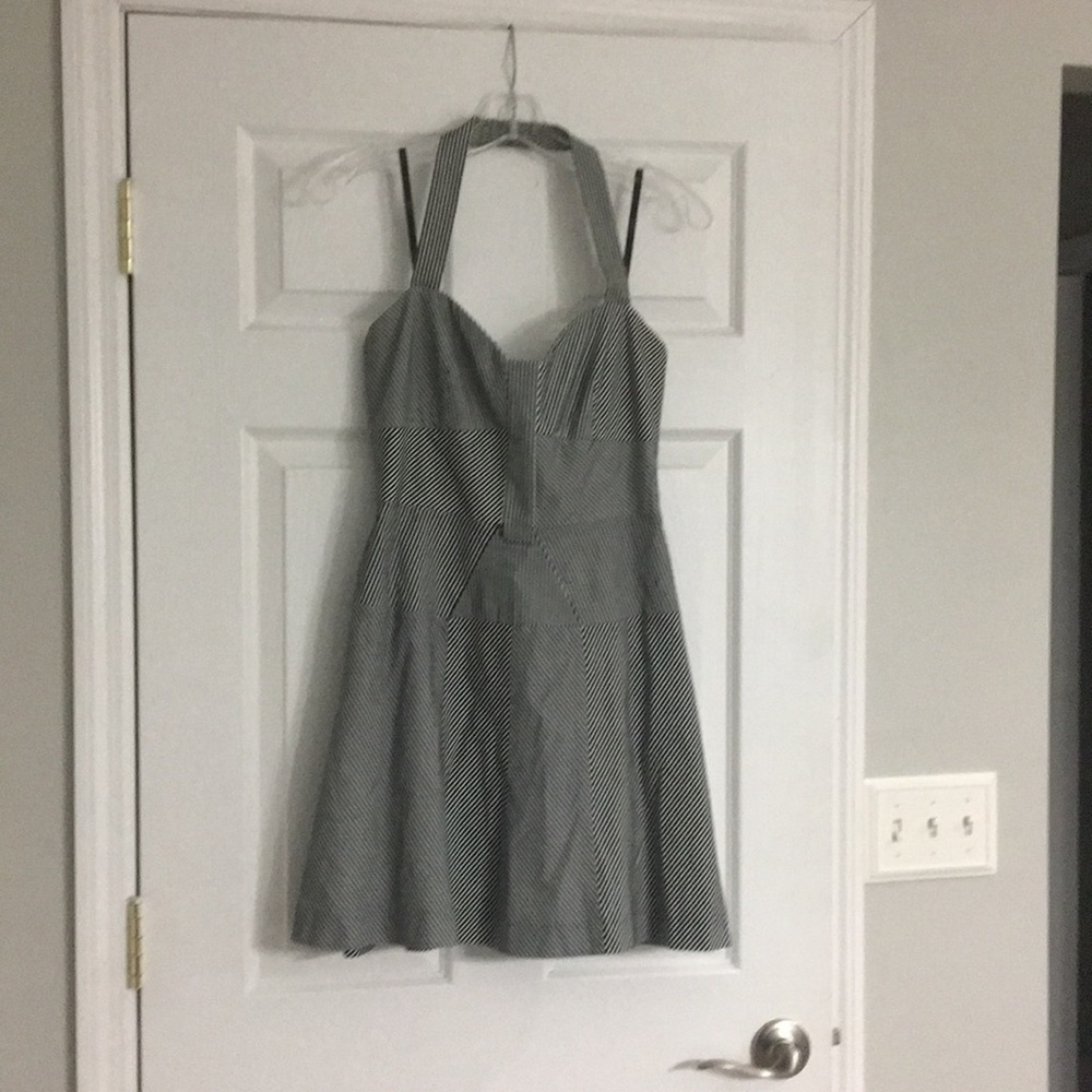 Laundry dress - size 4